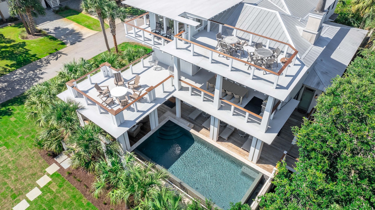 Welcome to your Isle of Palms dream! 6 Bedrooms + 6.5 Bathrooms! Shore Thing | 4001 Palm Blvd | Isle of Palms, SC | IOP Escapes