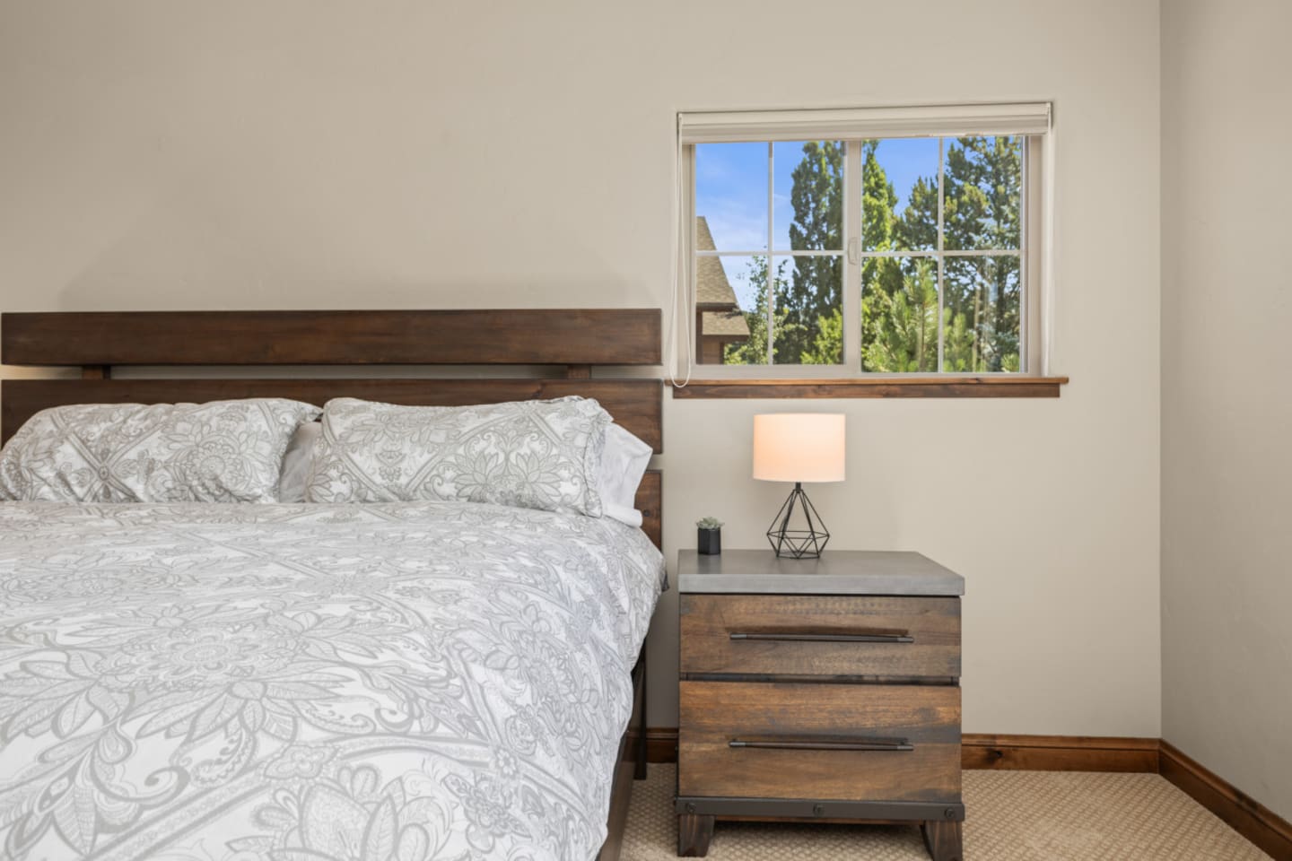 Upper Level -- King Bedroom #2 with HDTV