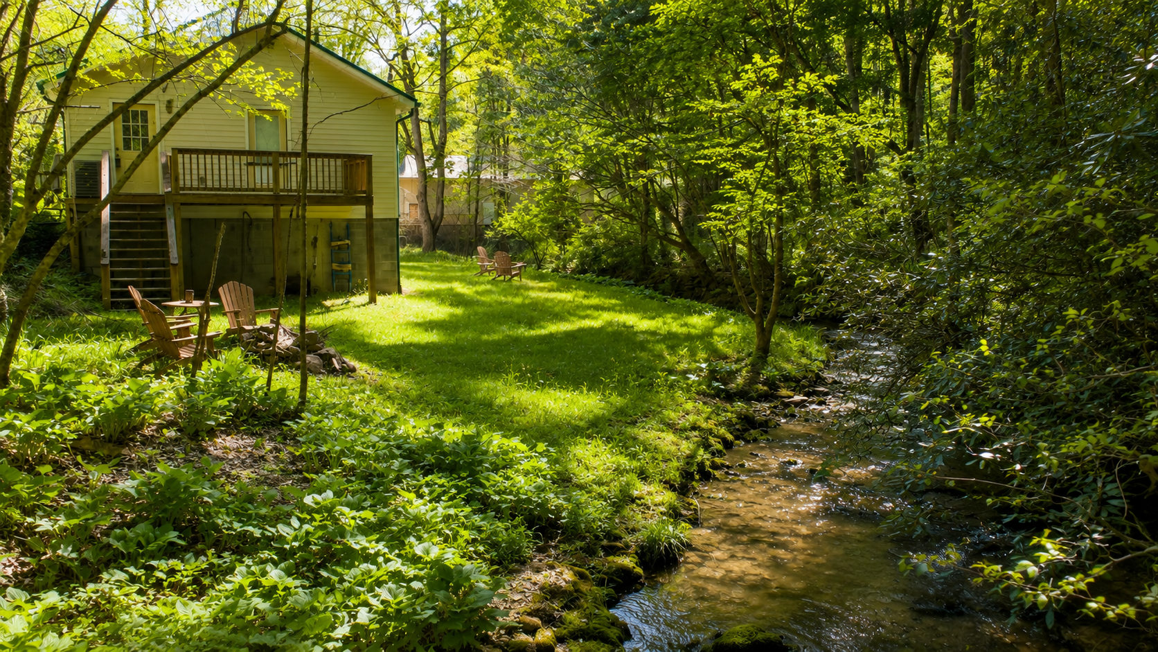 Gather around the wood-burning fire pit and enjoy the crackle of a classic campfire by Yellow Creek.