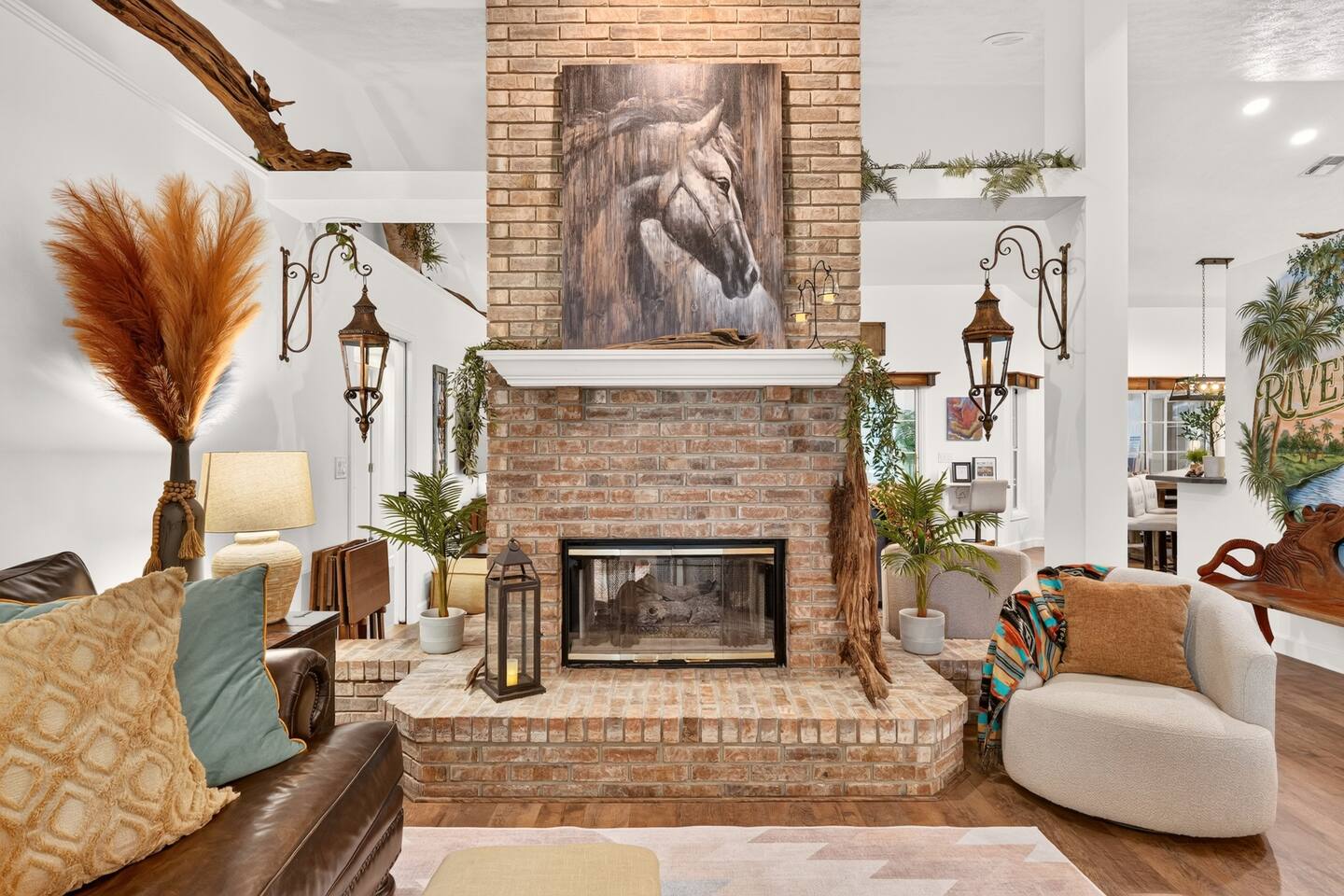 Enjoy this amazing fireplace view while enjoying the cozy relaxation this room provides!  PLEASE NOTE:  The fireplace is NOT operational for guests.  