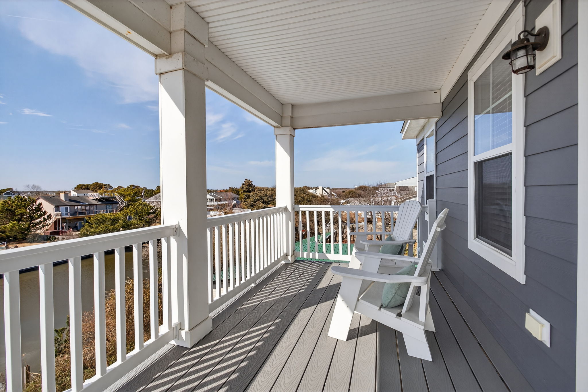 3rd floor balcony
