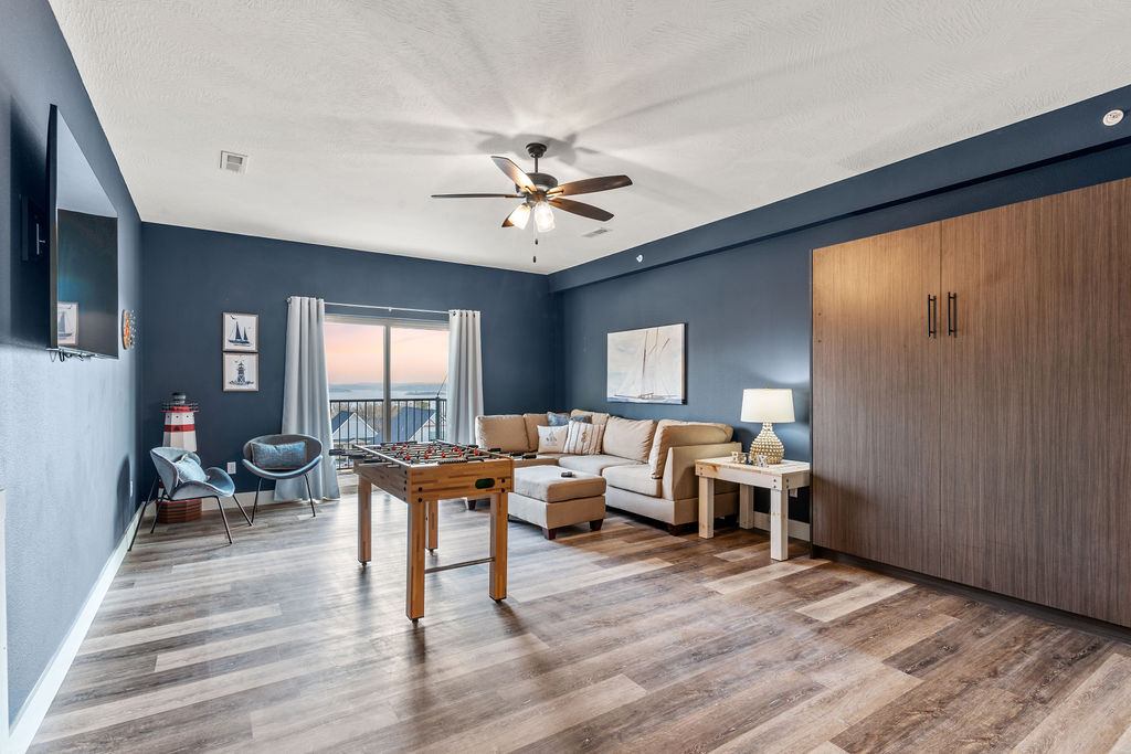 Upper level entertainment space w/ hideaway bed!