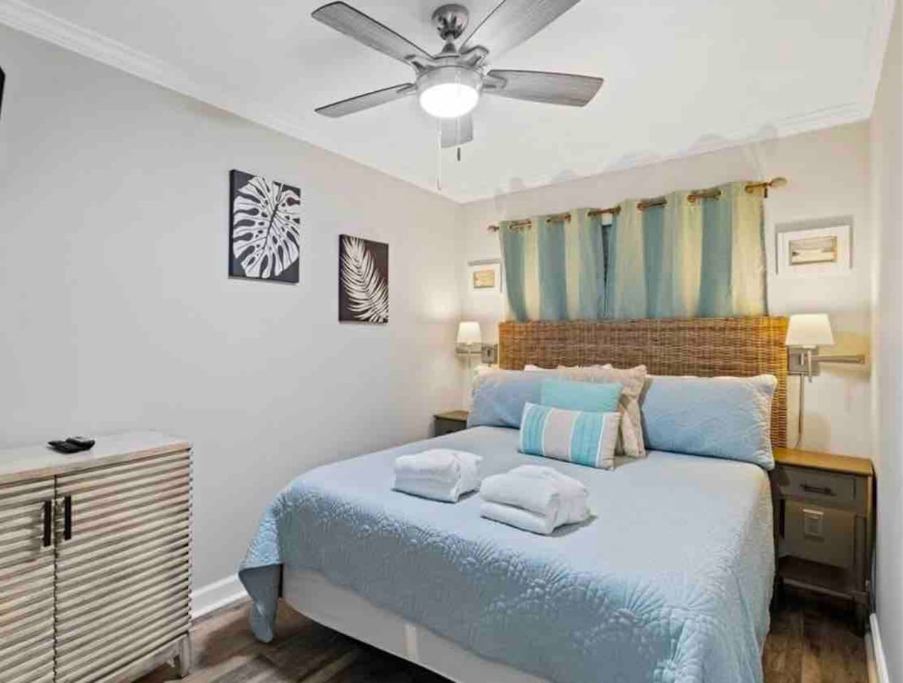 Queen bedroom