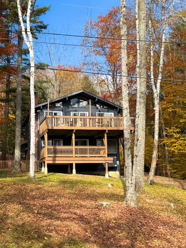 Exterior of The Tree House as seen from the road