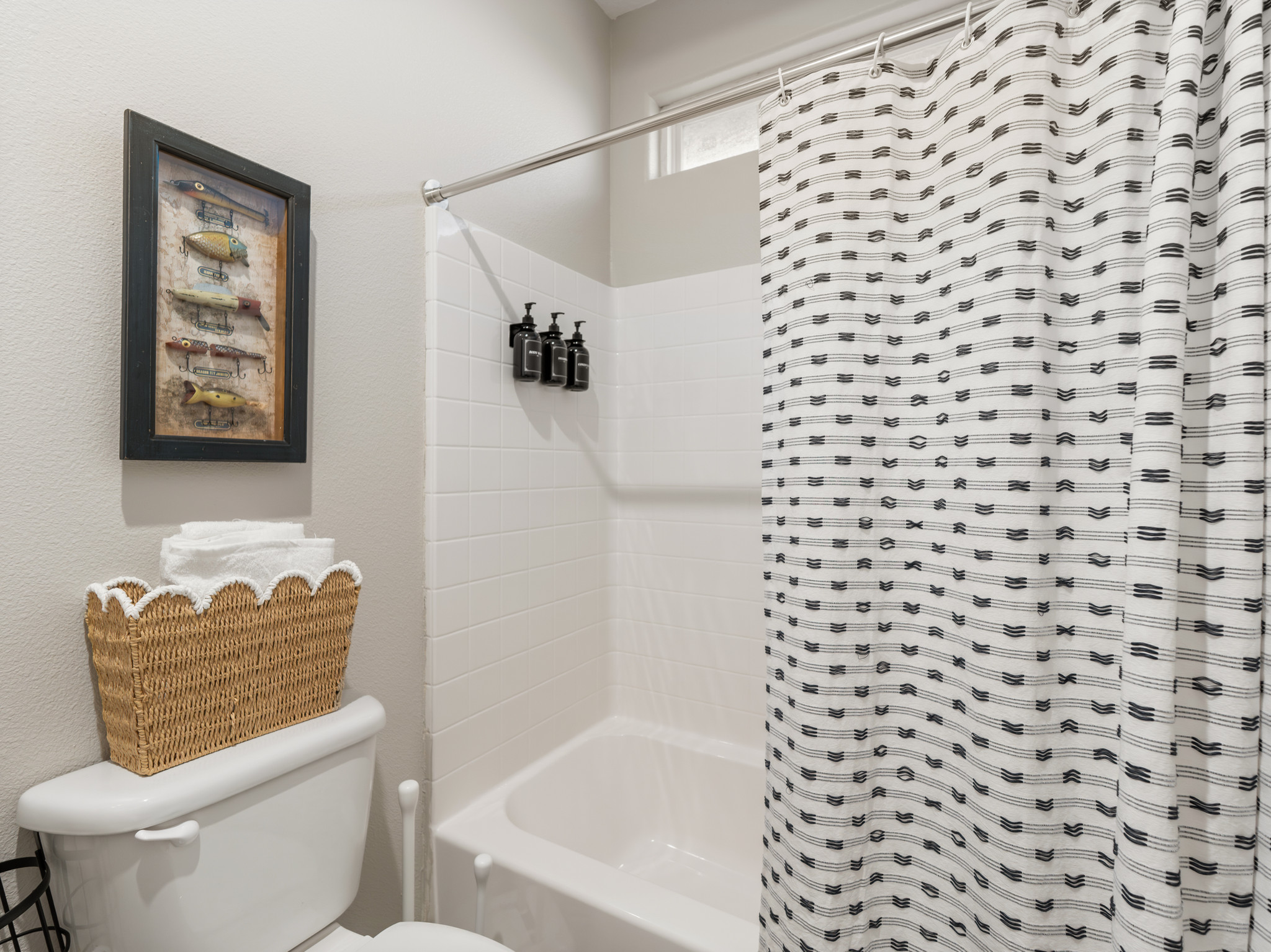 Hall bath on main level of home.