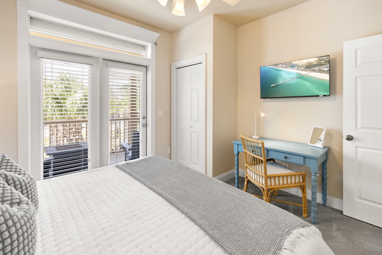 4th Bedroom (2nd Floor)