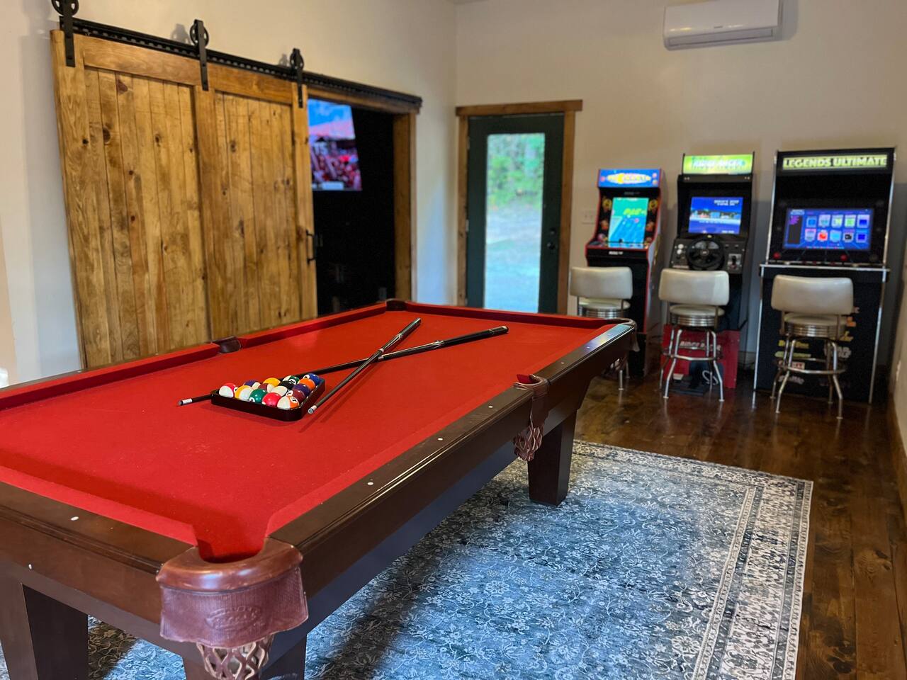 8' Olhausen pool table