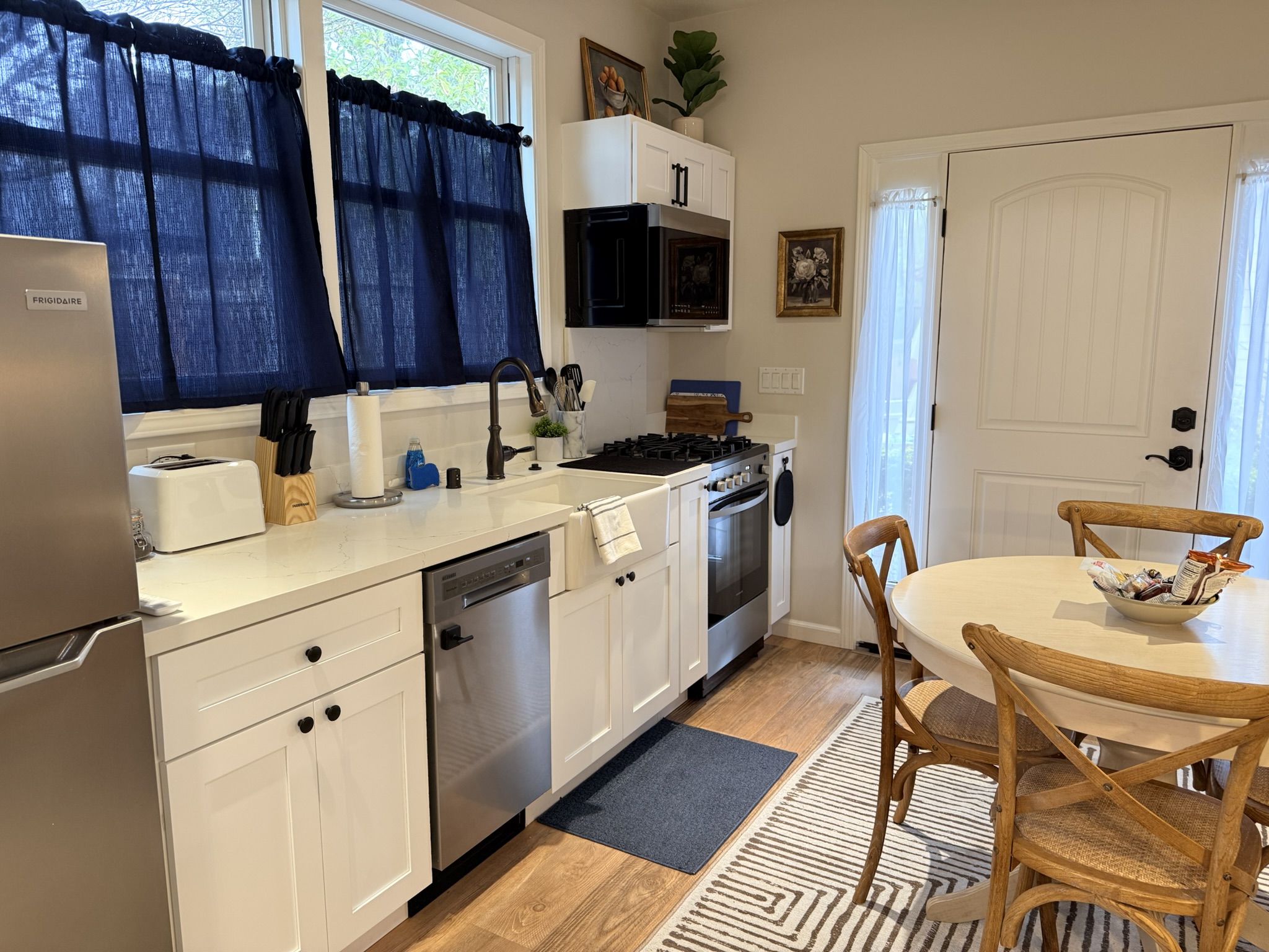 Kitchen/Dining
