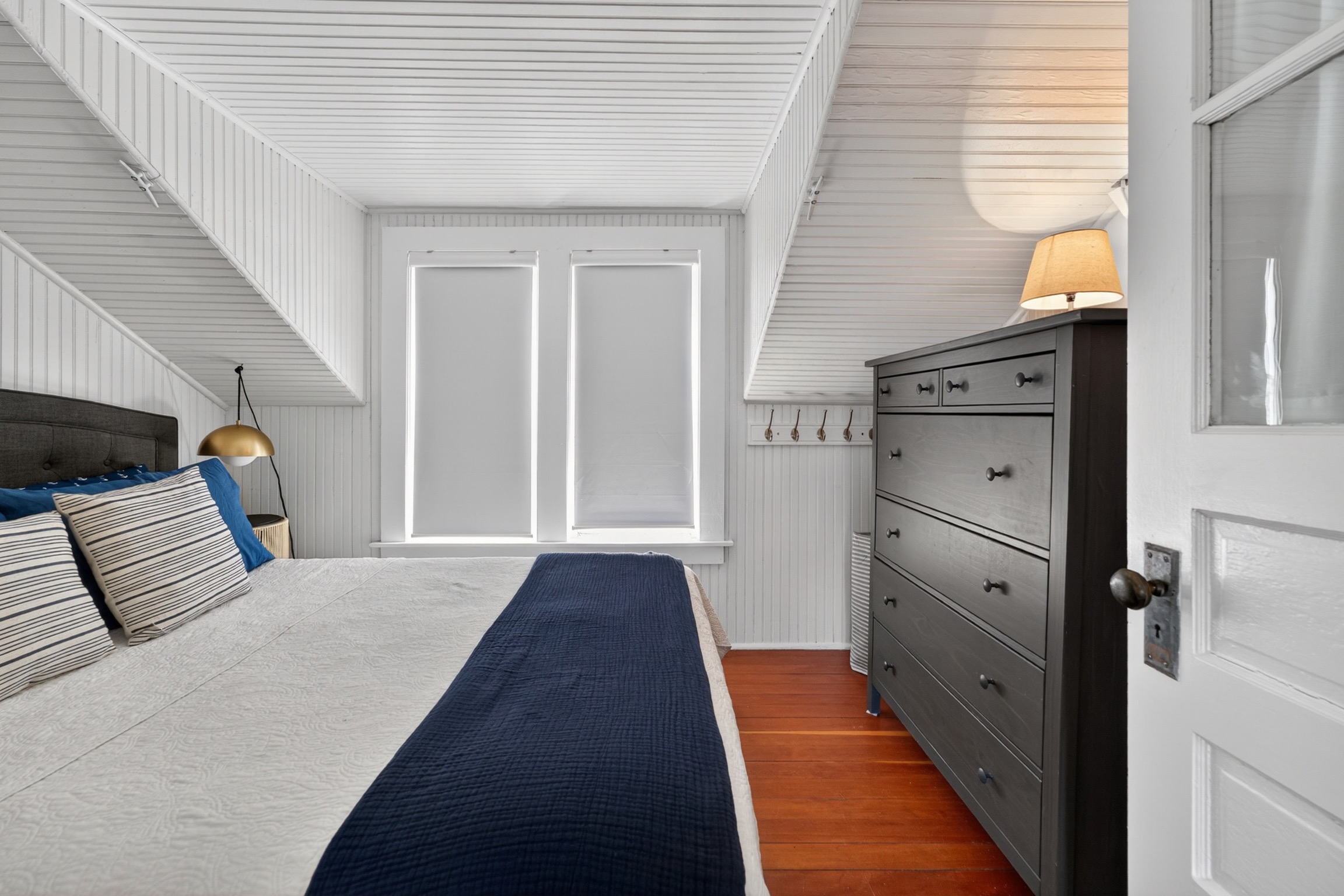 Queen bedroom