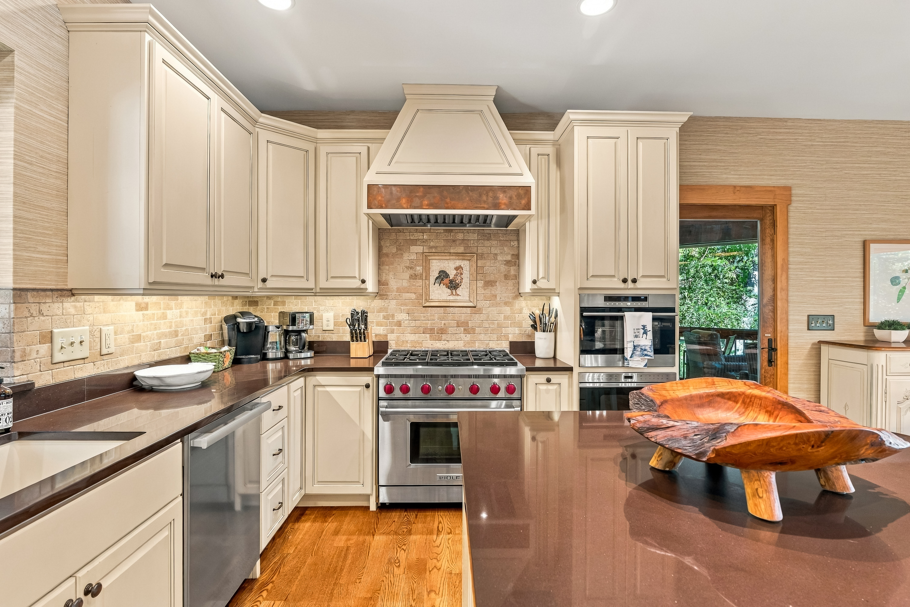 Large fully functional kitchen