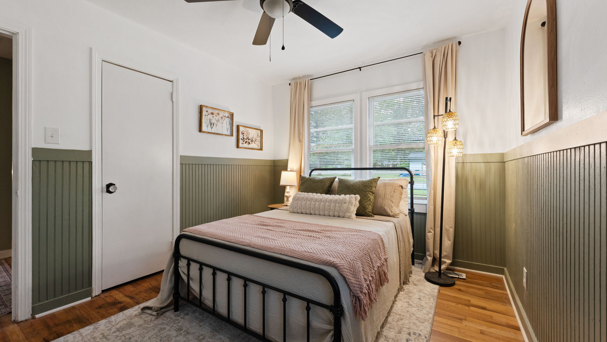 The Blush and Thyme Room