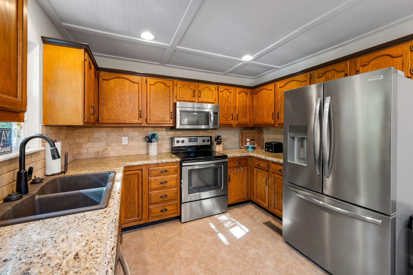 Fully Stocked Kitchen