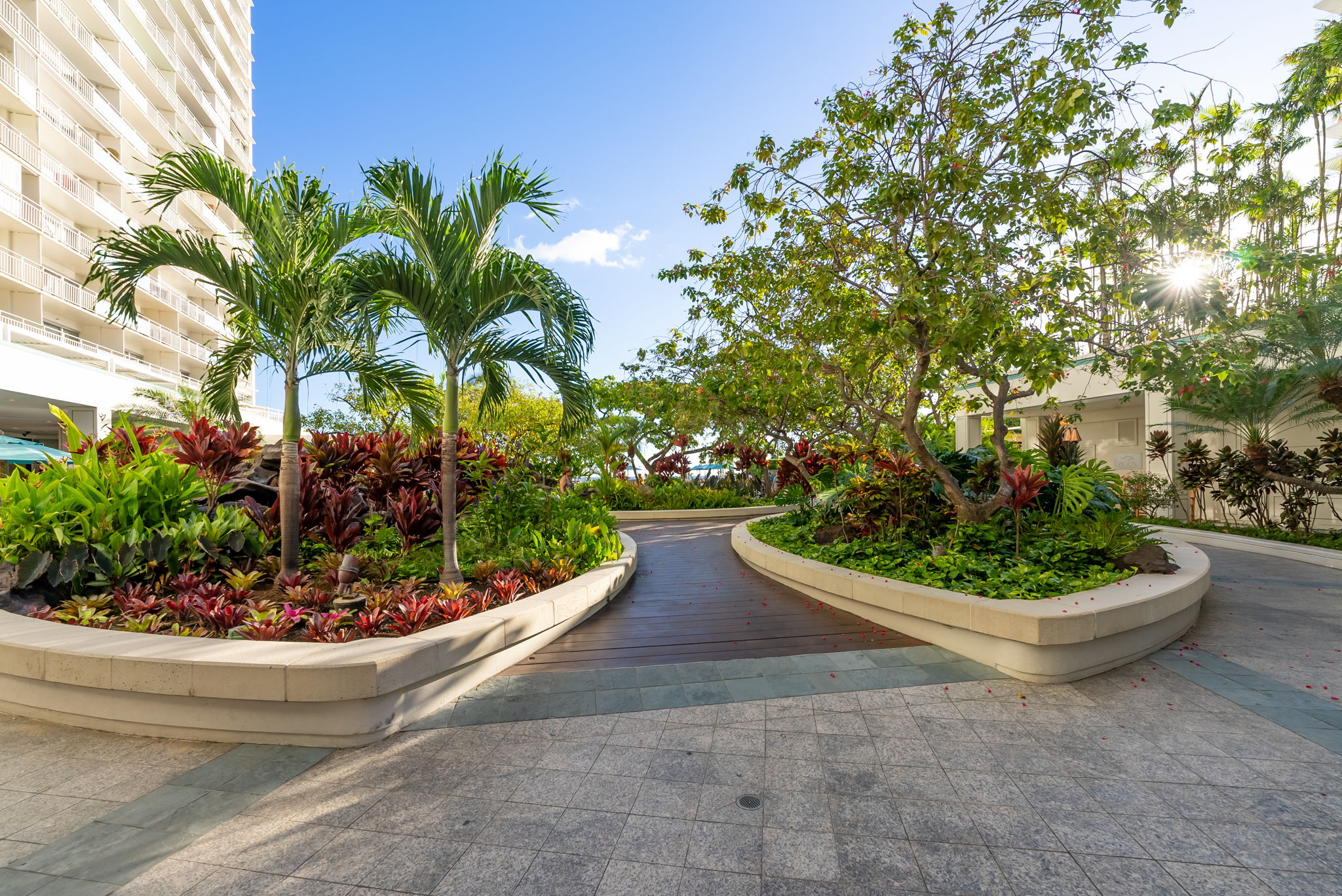 Ilikai Hotel Lobby deck