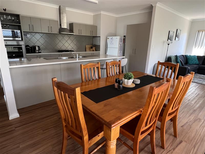 Indoor Dining for 6