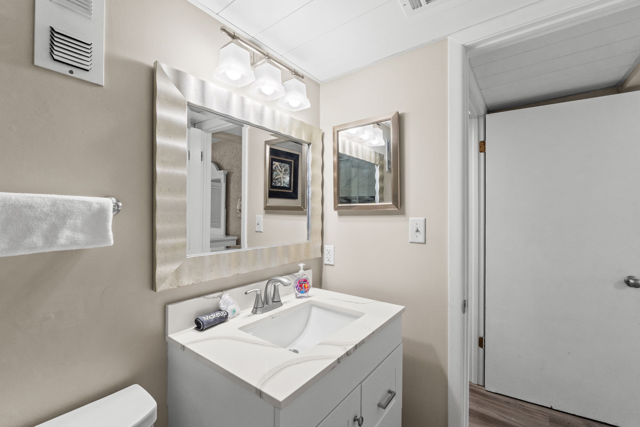 Newly renovated Ensuite Master Bathroom with Shower