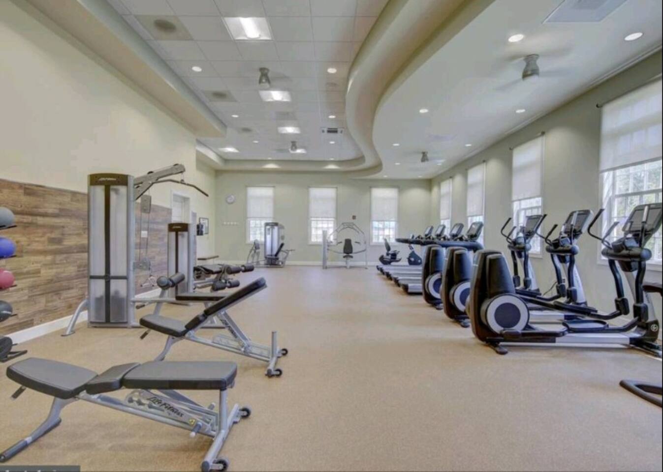 Welcome to our clubhouse gym—an ideal fitness retreat! State-of-the-art machines and weights await, catering to all fitness levels. Begin or enhance your fitness journey in this well-equipped space, designed for a healthy and active lifestyle. ️‍♂