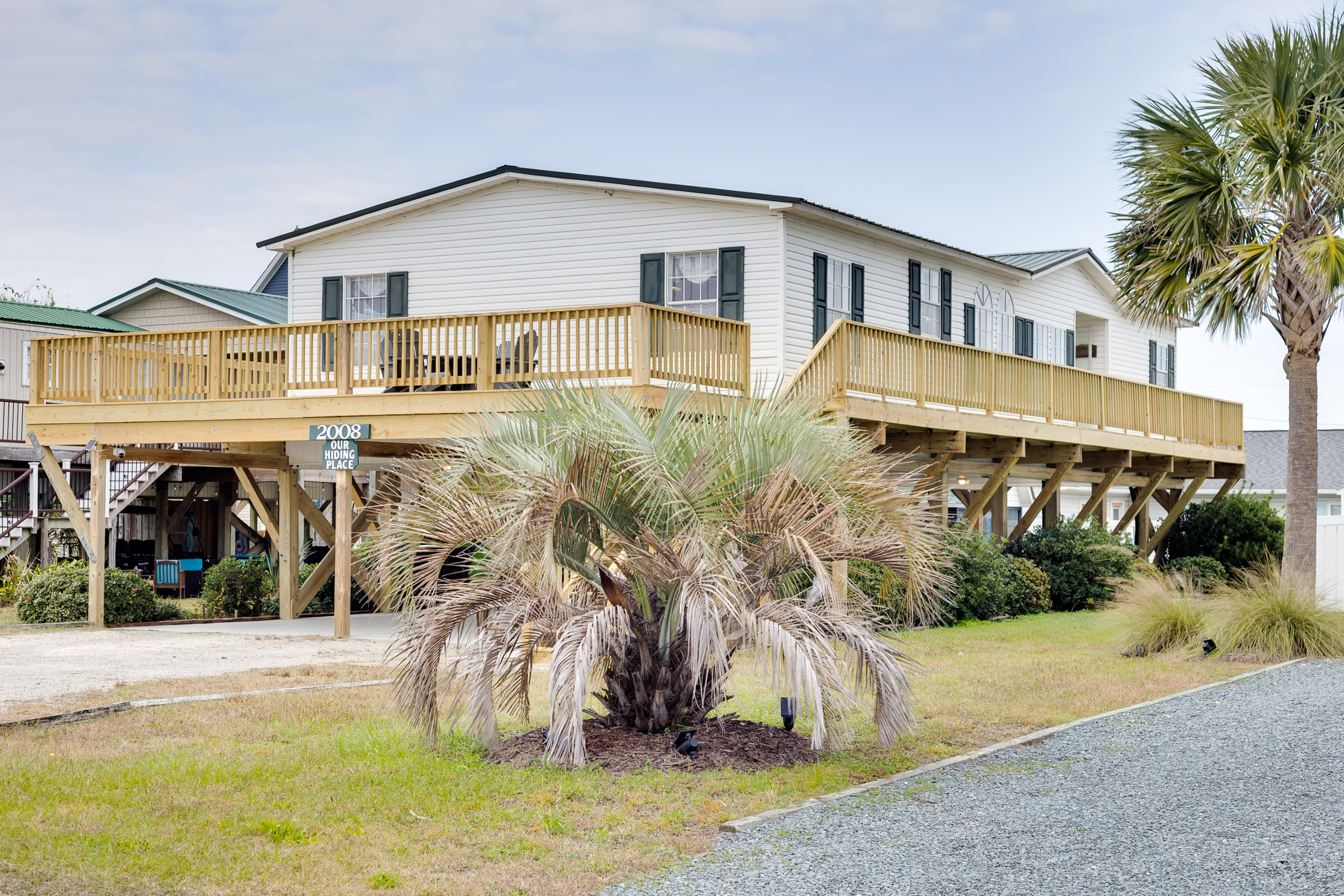 Classic & Cozy Beach House