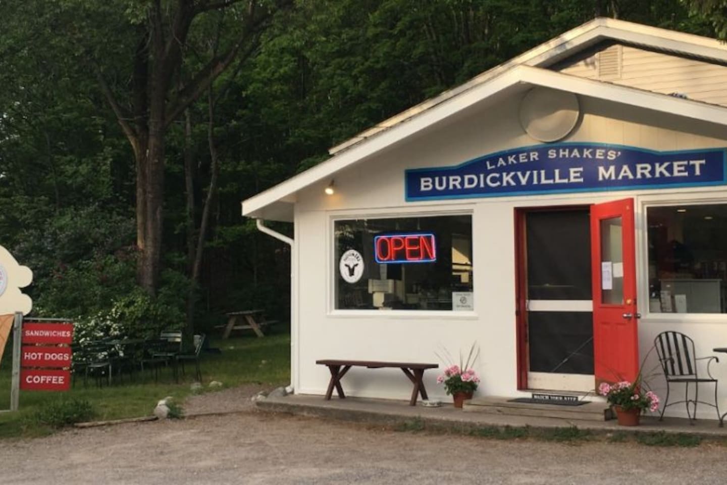 Store and ice cream shop down the road. Great wine and sandwich selection!