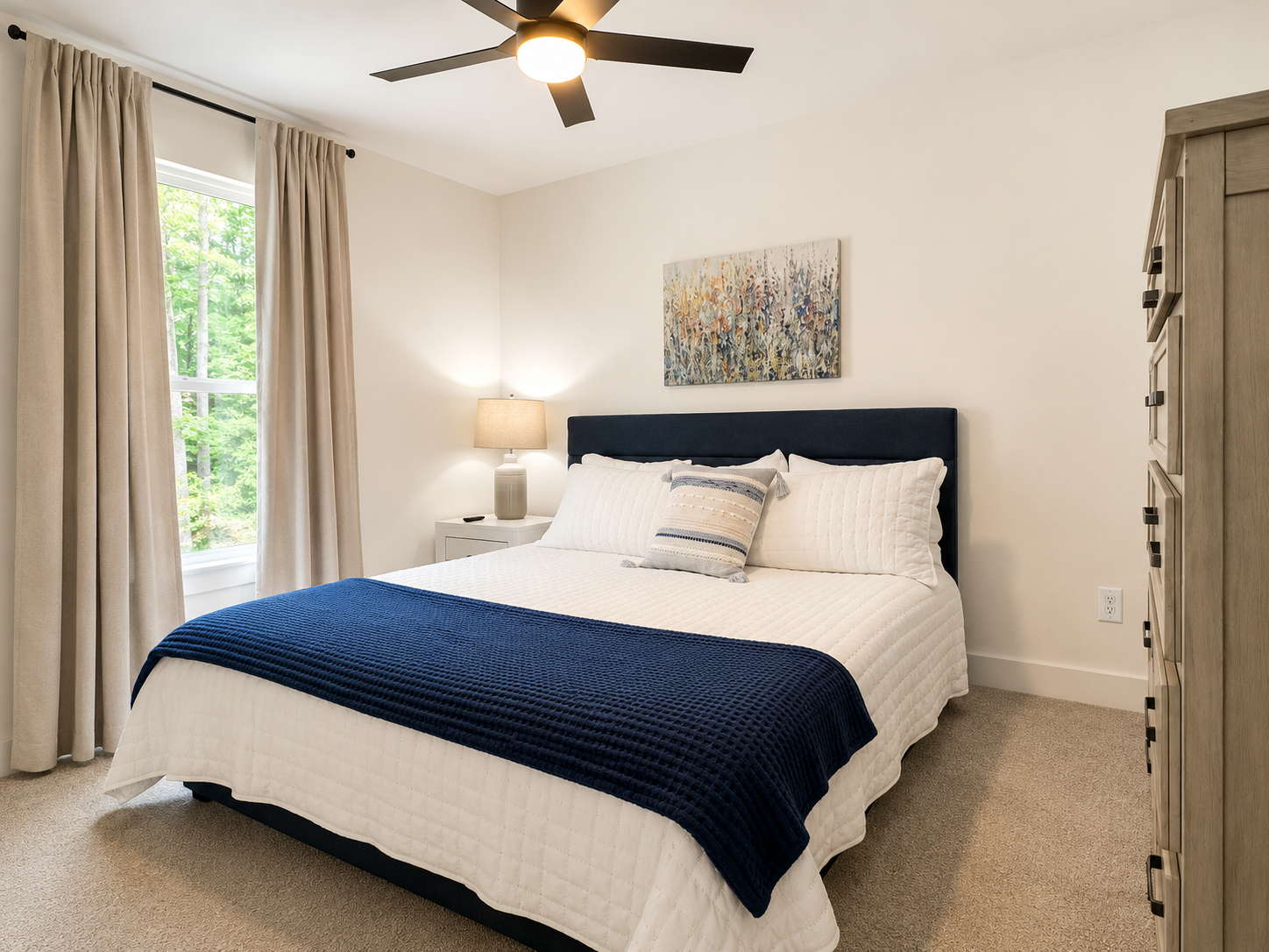 King suite main floor