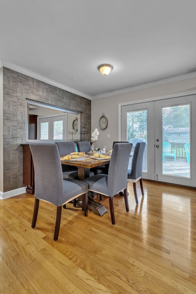 The beautiful dining table is the perfect spot to serve your delicious meals easily.