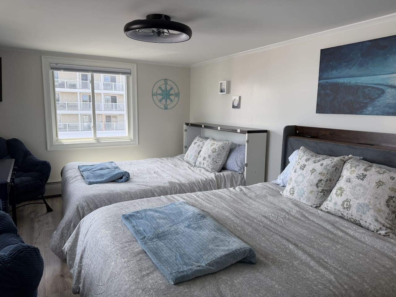 Wall view of 2 bed setup