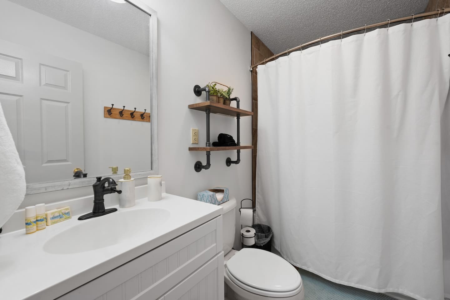 Shared bath with shower/tub combo