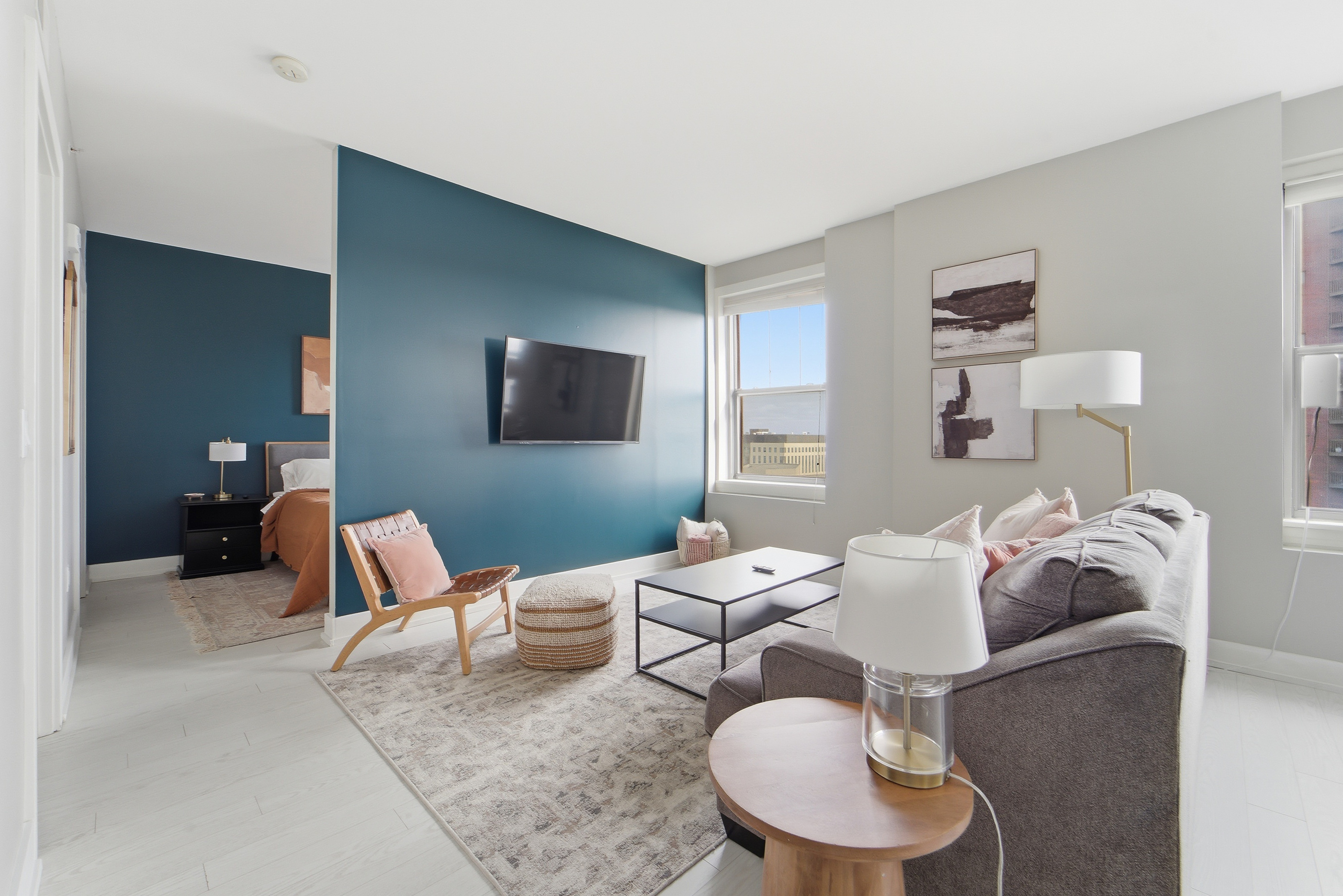 With wide doorways, step free access, and a single level layout The Skyline Lounge is perfect for anyone that is looking for an easy mobility layout.