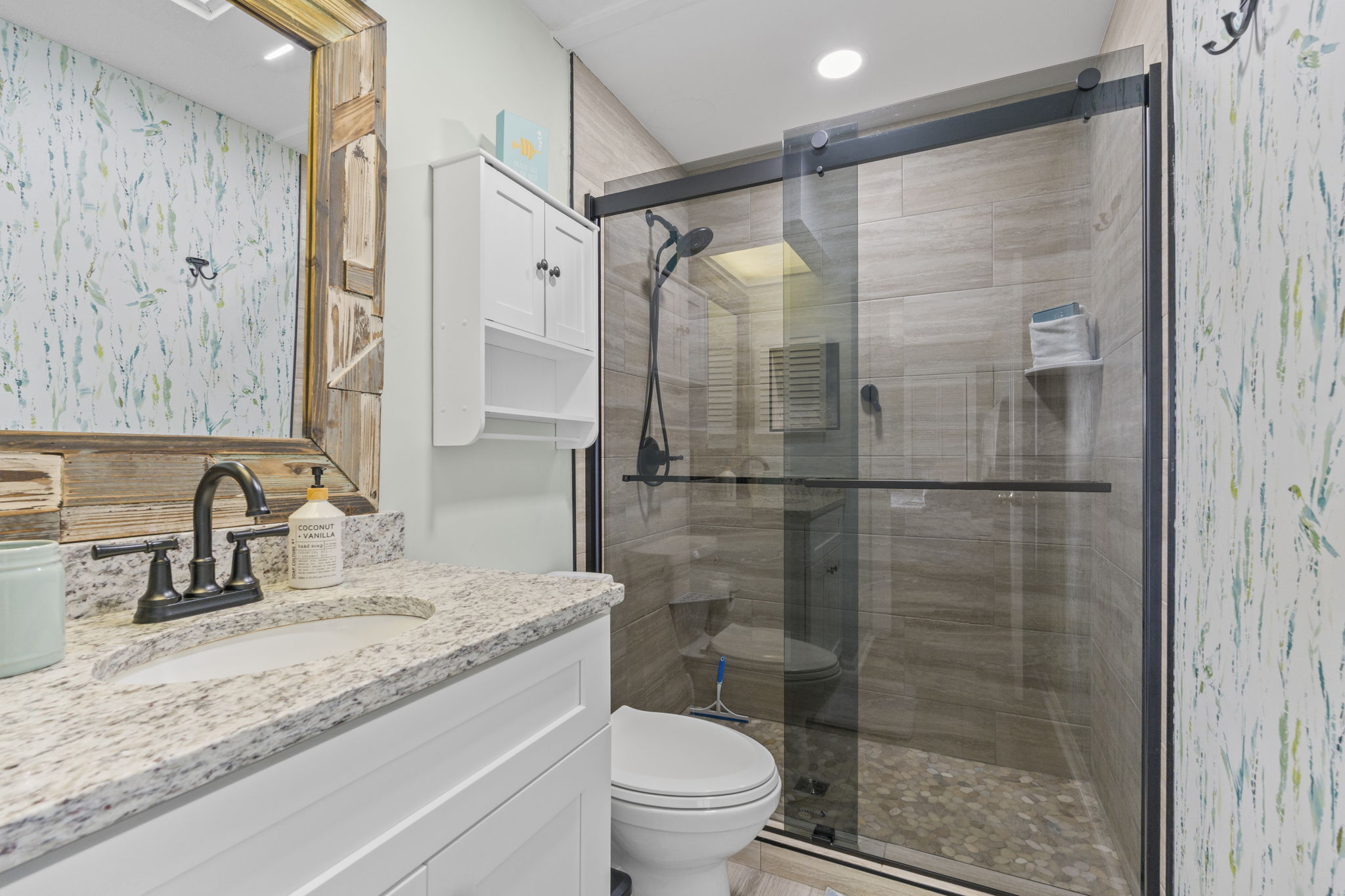 Ensuite Bathroom with walk in shower