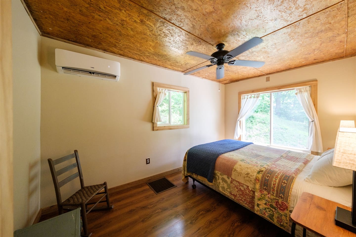 downstairs bedroom 2