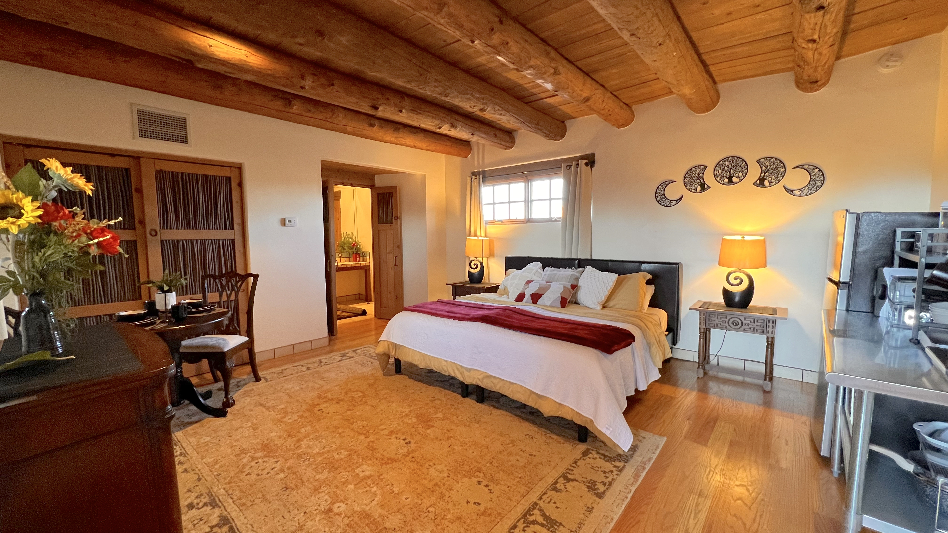 Pueblo #9 "Tesuque Suite" Sunset to Sunrise in Lamy, NM