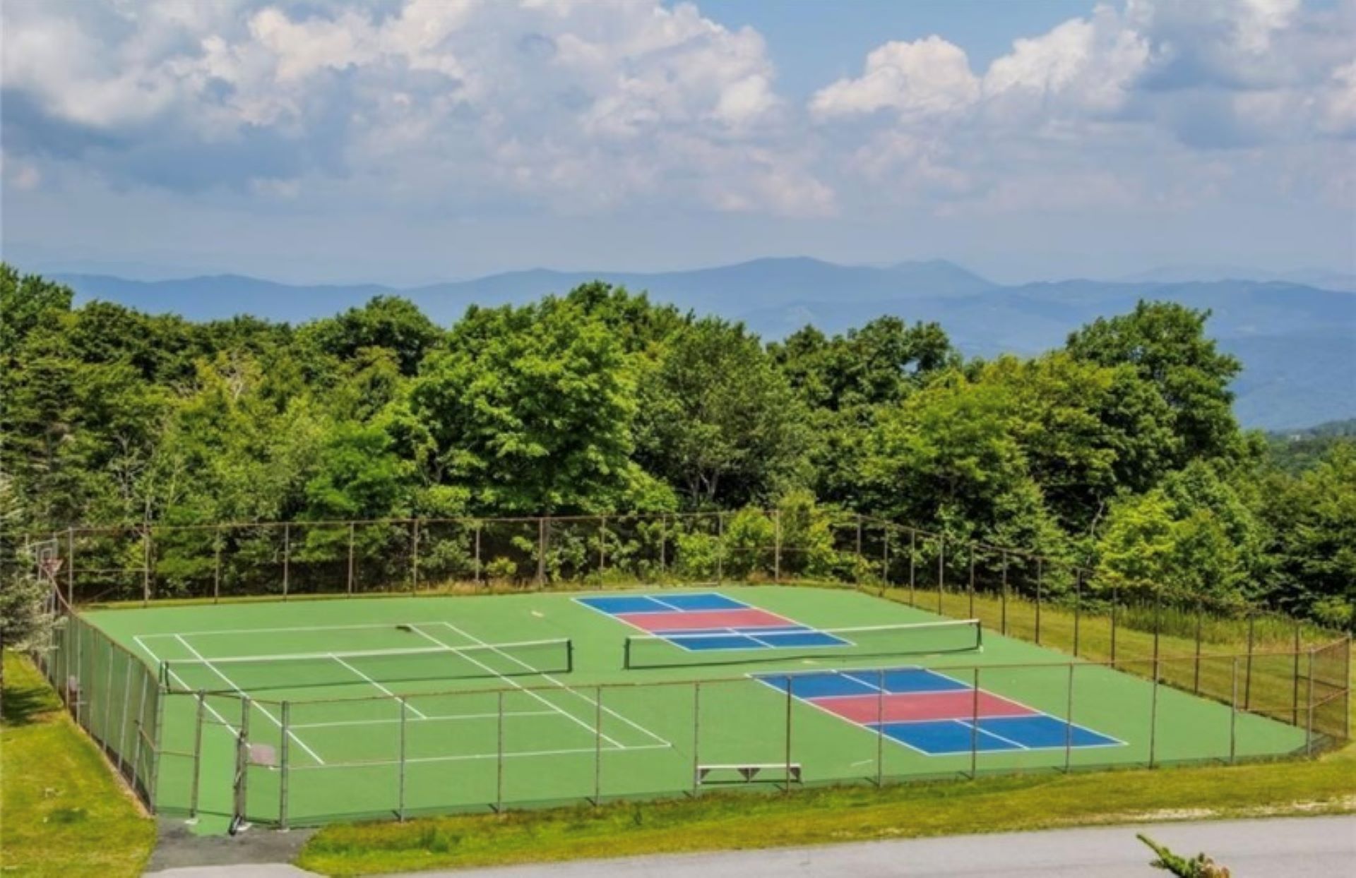 Tennis and pickleball courts with rackets and balls available in the condo and from the front office