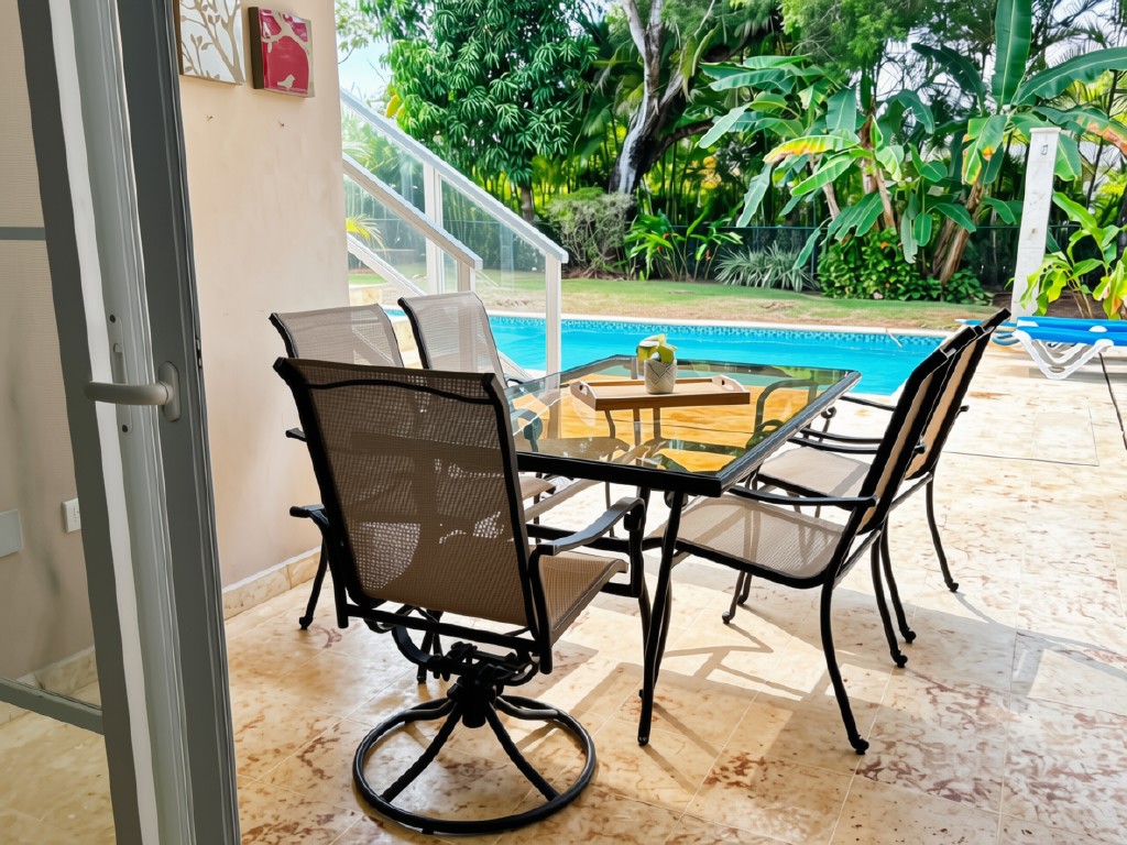 Outdoor seating and dining