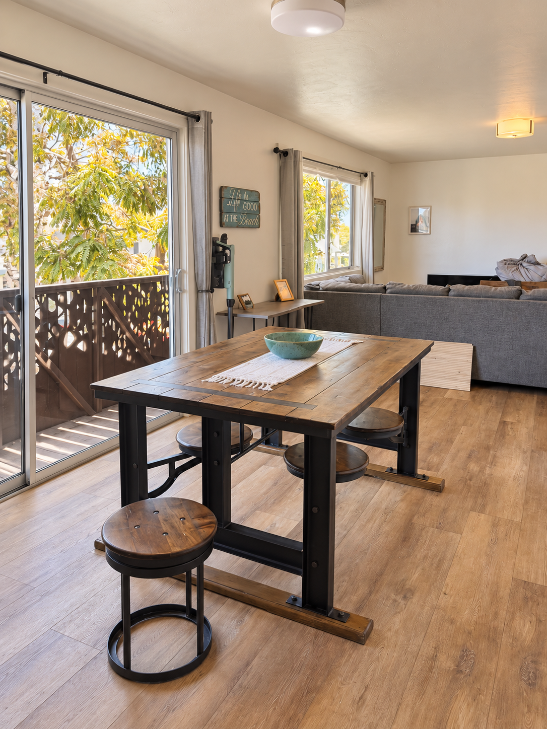 Kitchen table