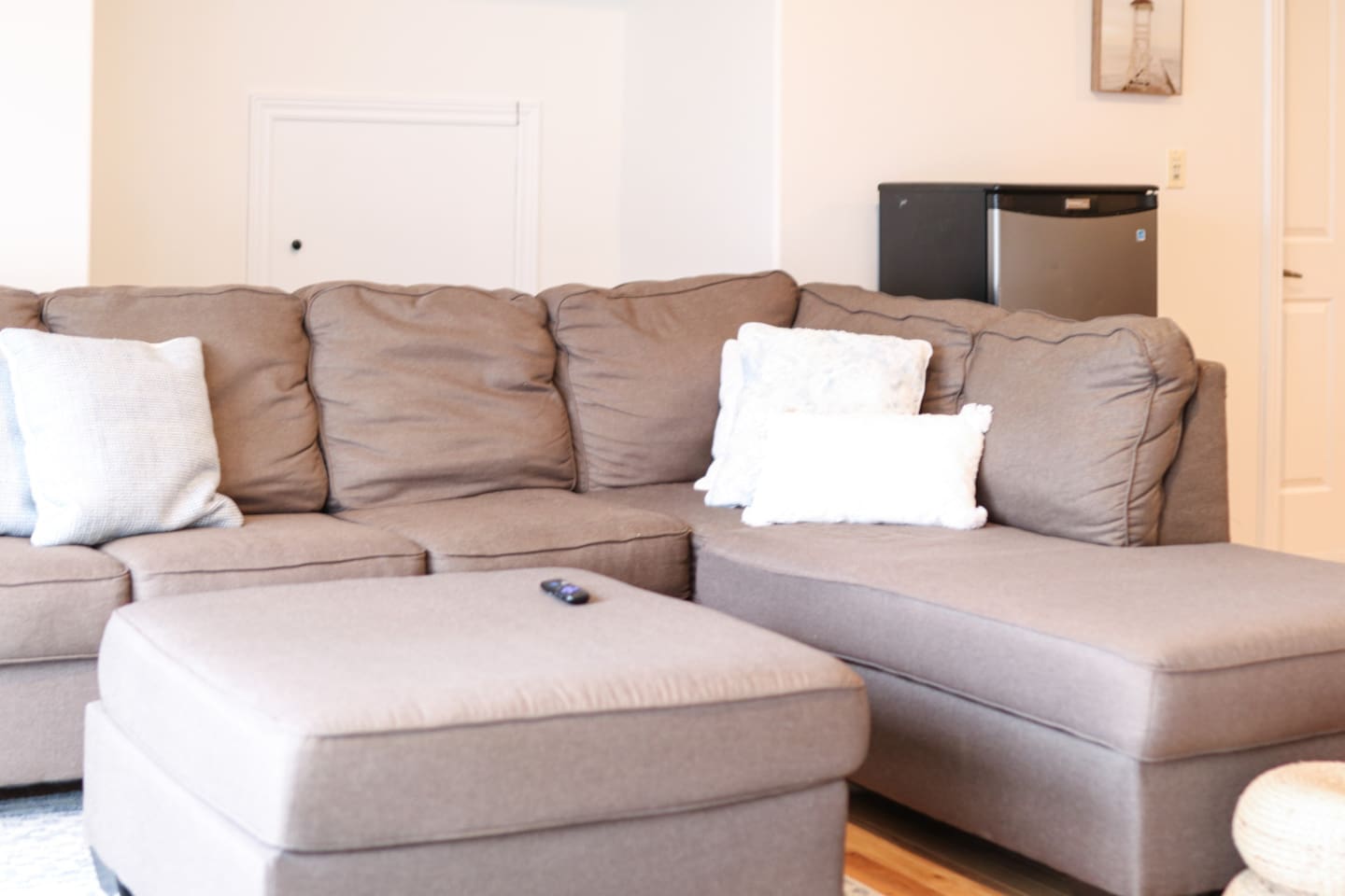 2nd level living room area