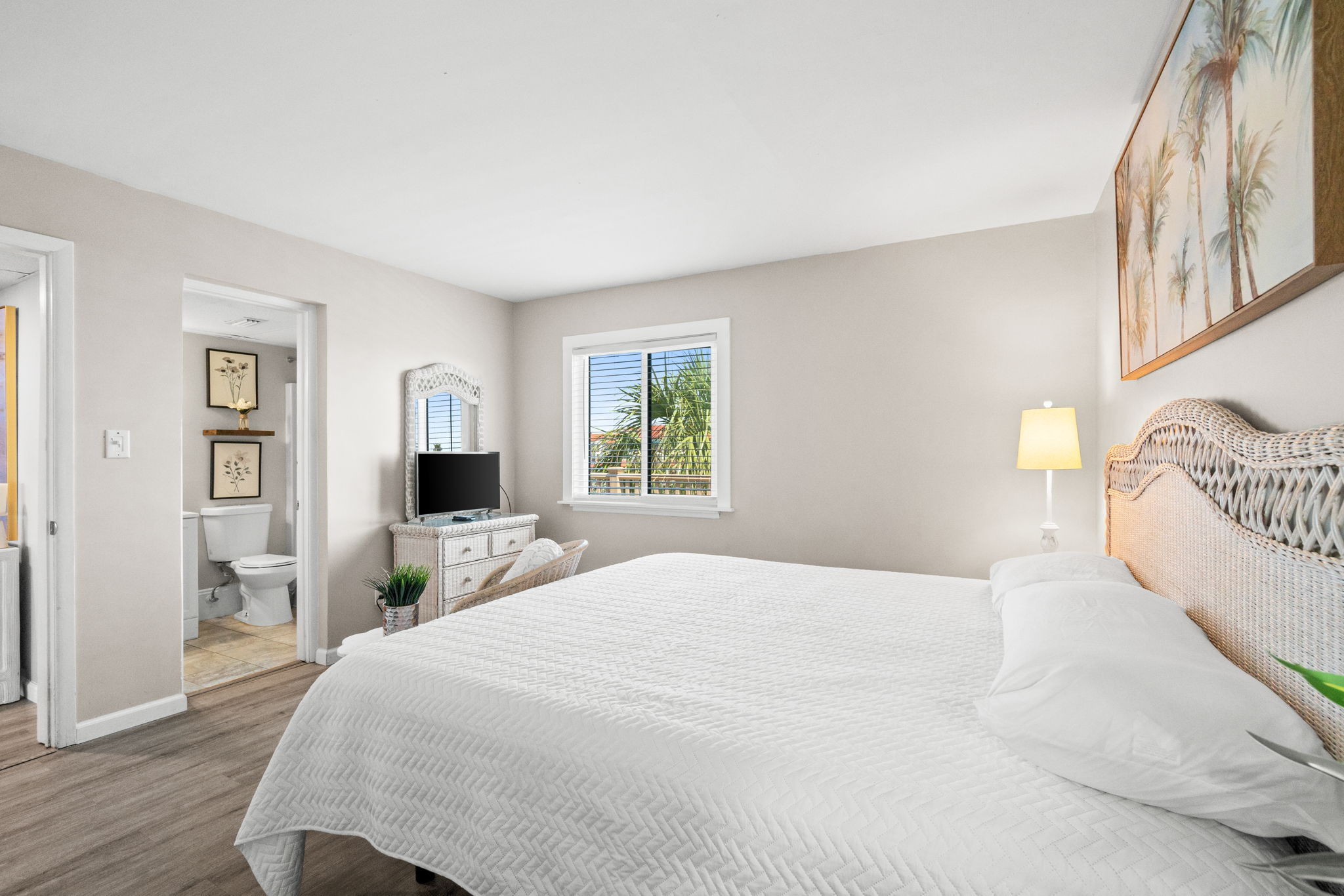Bedroom with King Bed