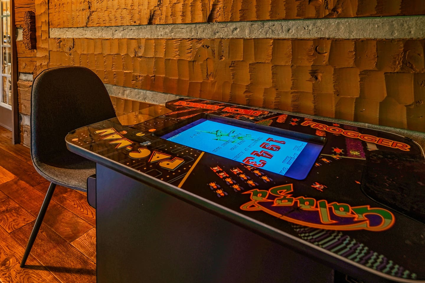 Two player arcade game!