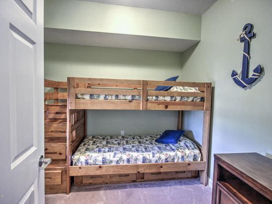 Bunk room