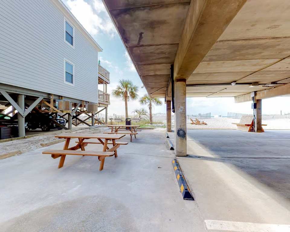 Picnic/Grill Area