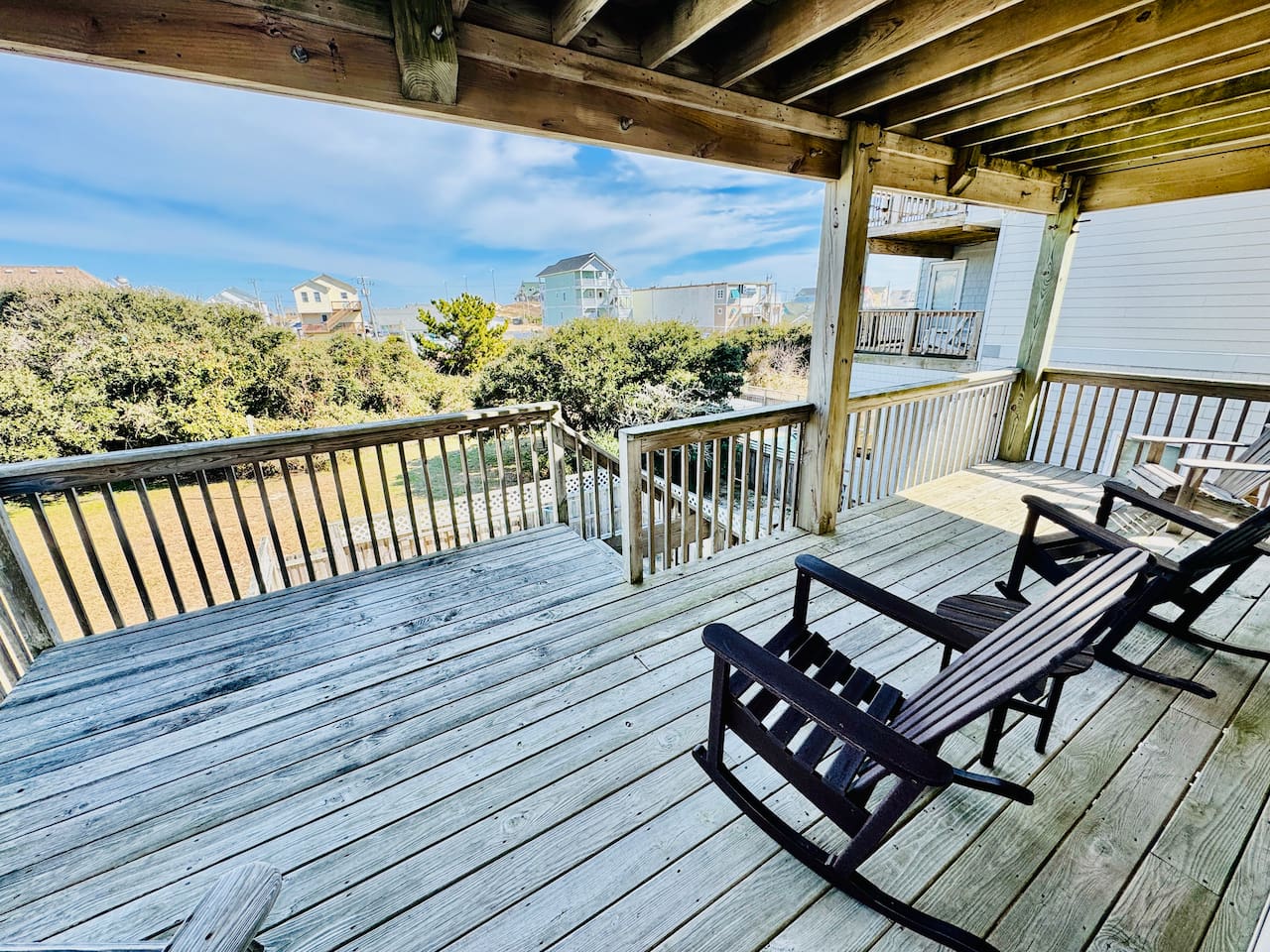 Another view of the 2nd floor deck