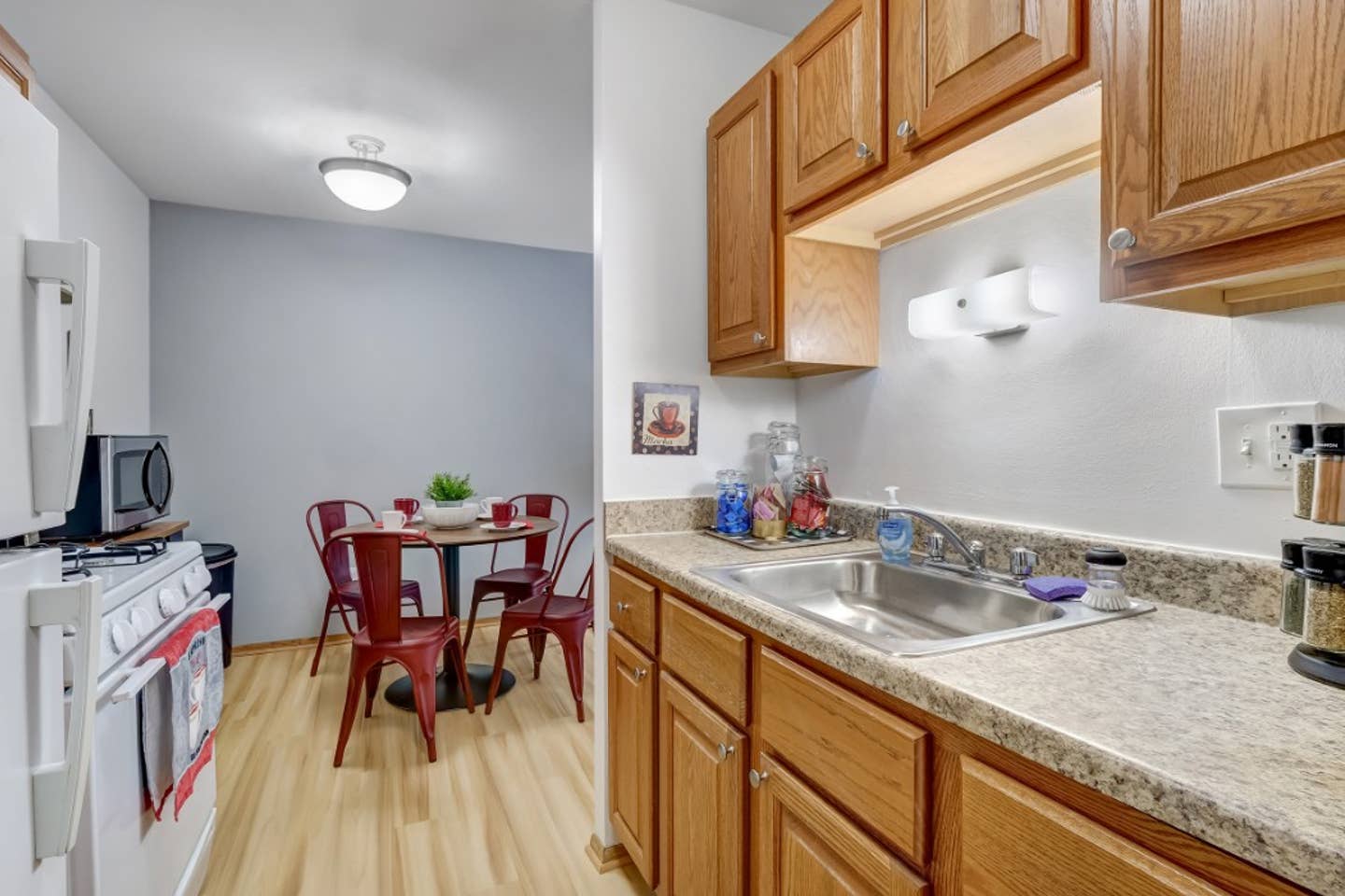 Plenty of space to prepare your meals.