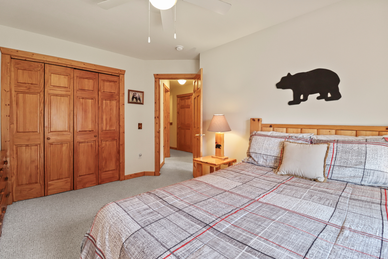 Queen Bedroom