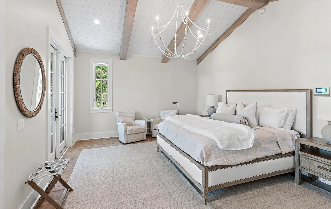 Master Bedroom (2nd Level)