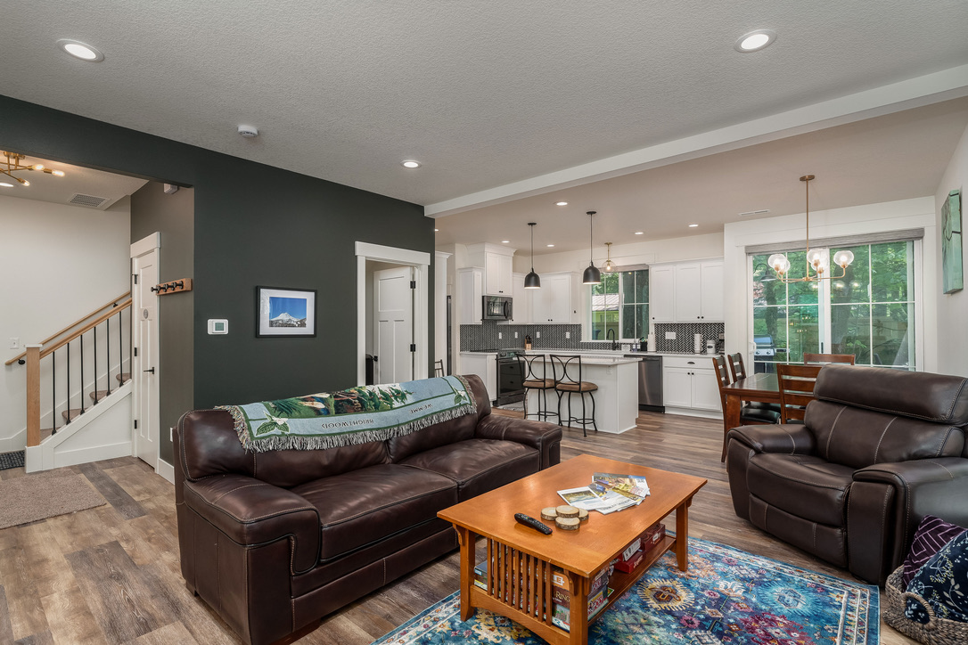 Mt Hood Hideaway Living Room