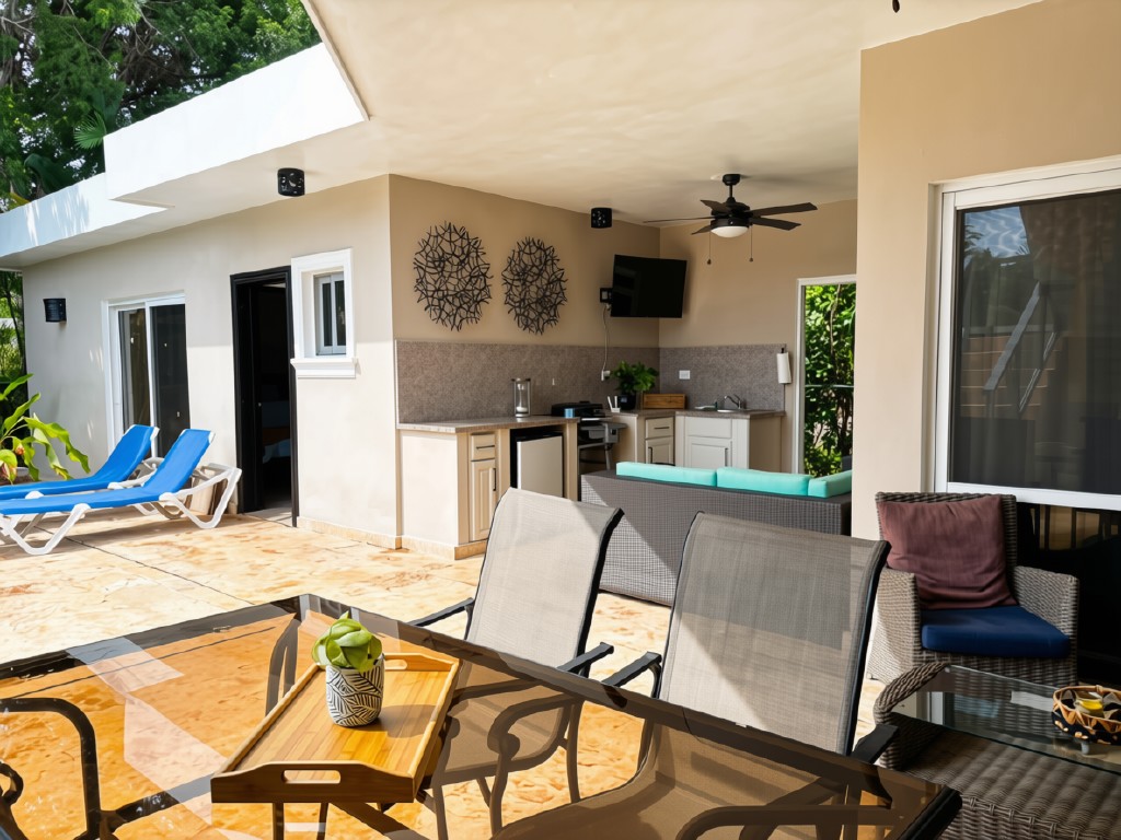 Outdoor seating and dining