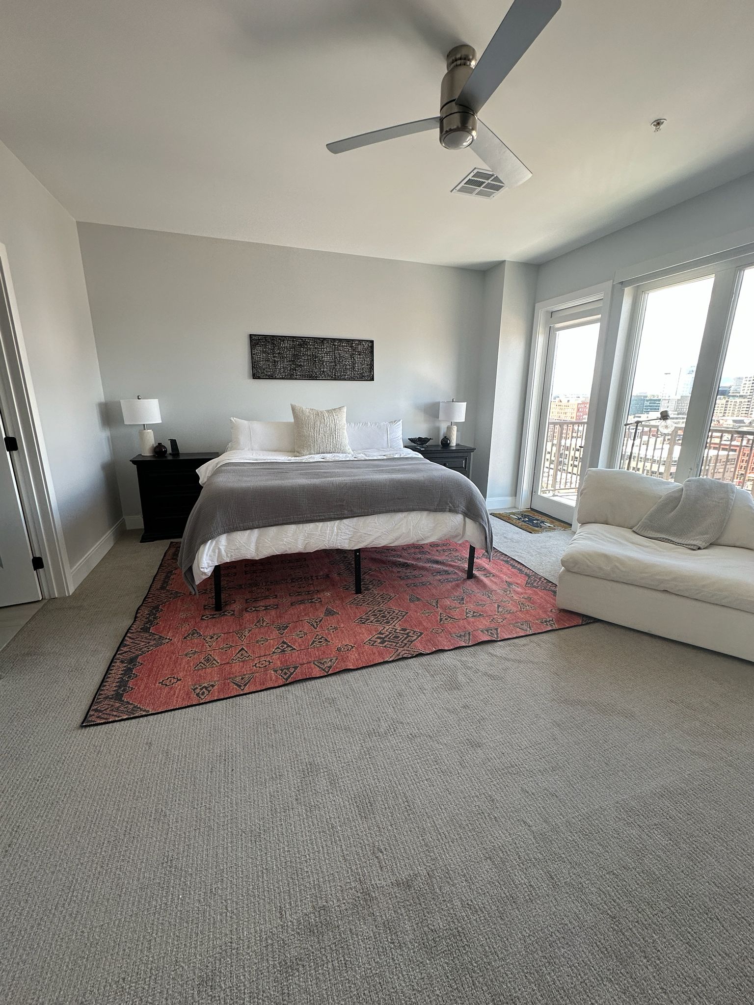 King Size Bed and Seating With an Amazing View