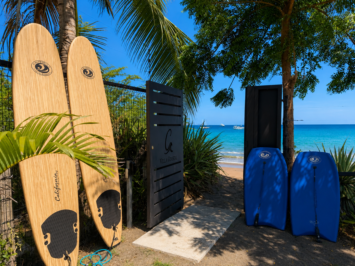 Direct access to beach with toys 