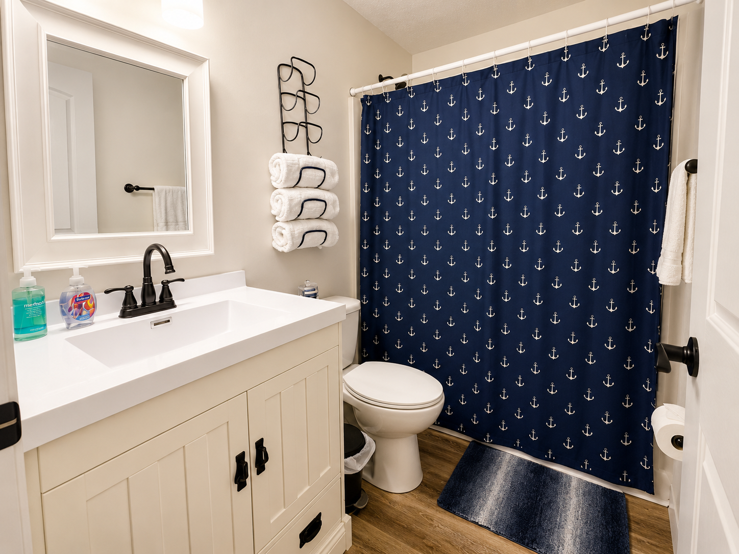 Main level full bath
