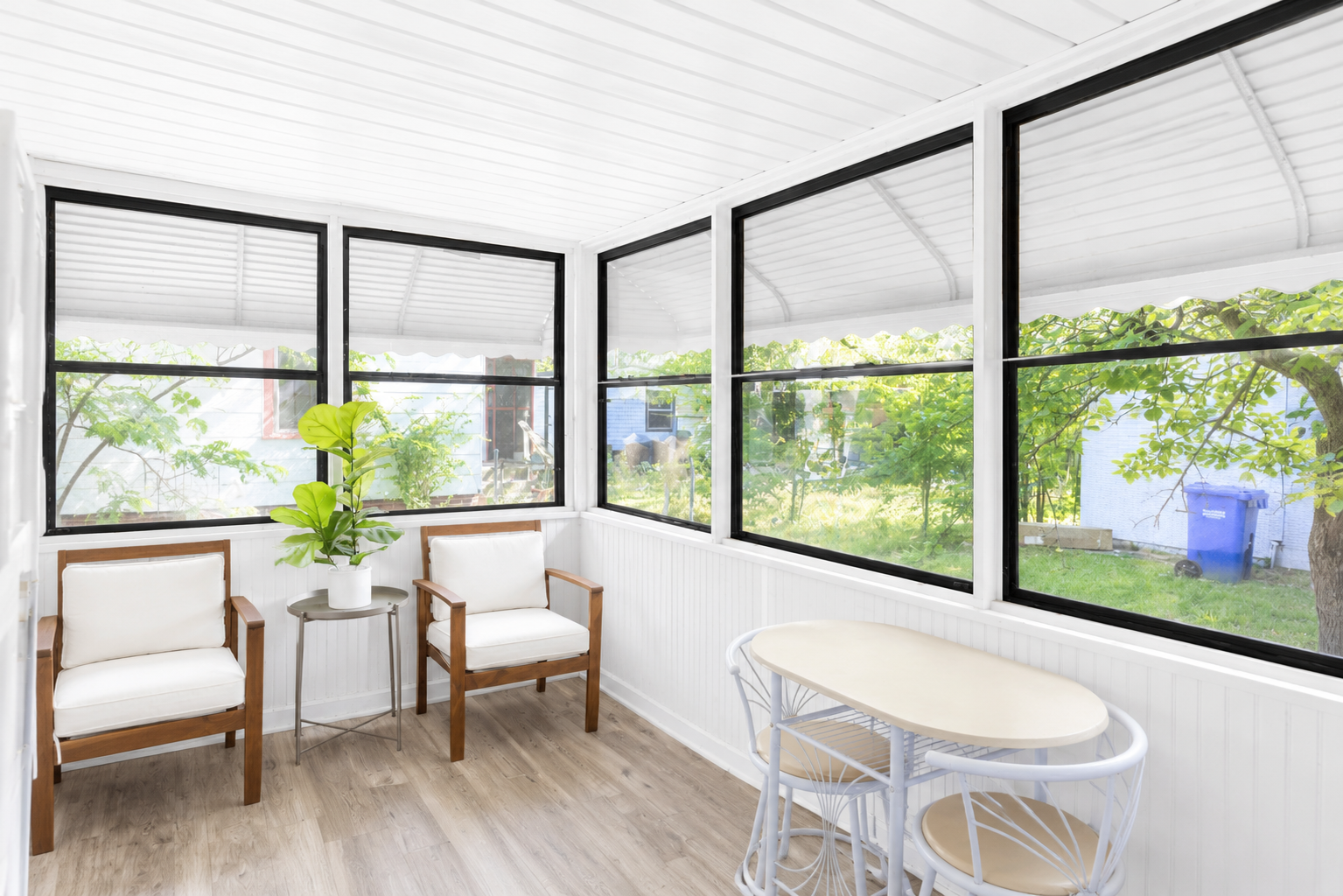Solarium - space to sit and relax in fresh air. Enter the home through this space.