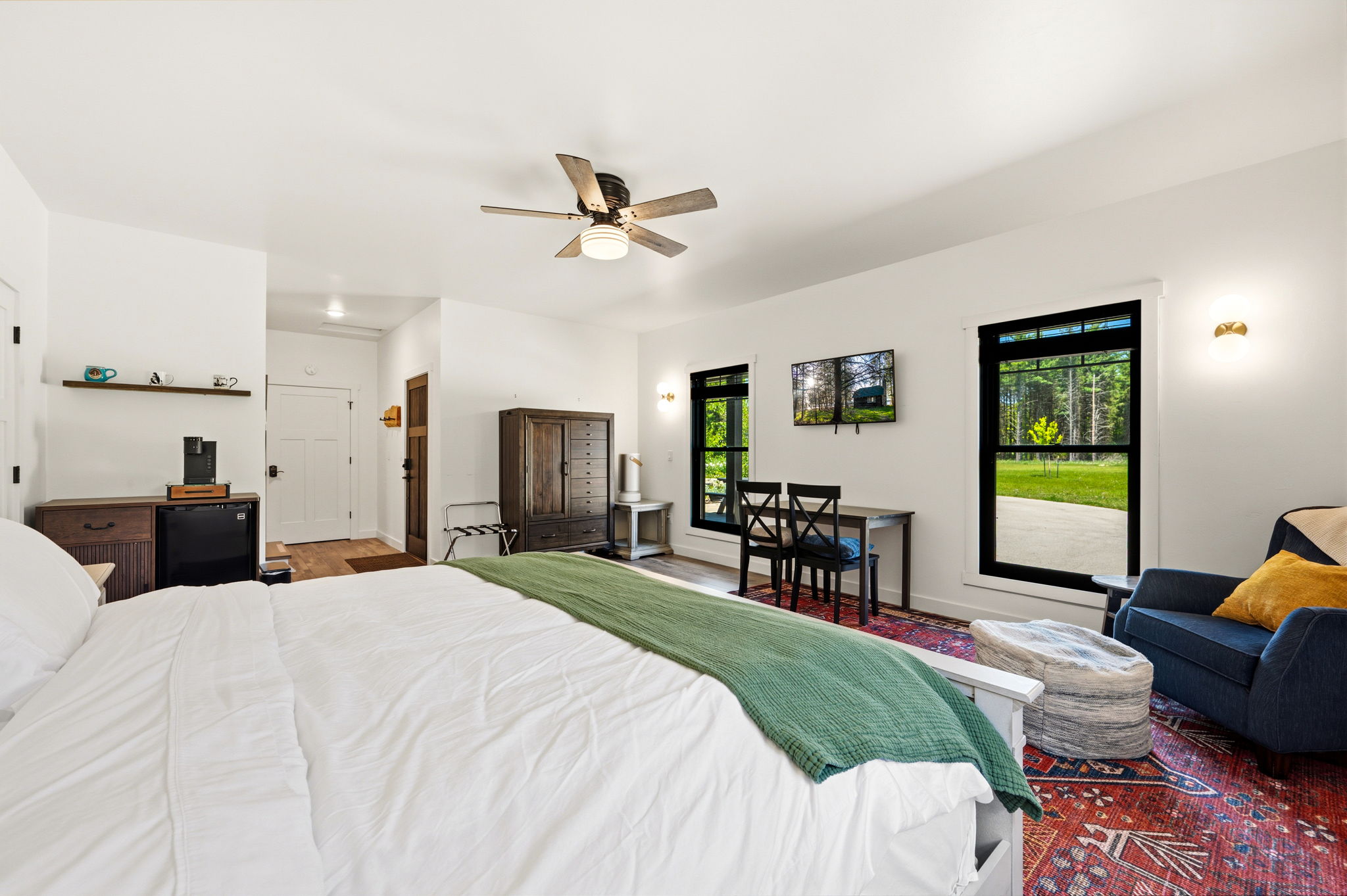 This roomy king suite comes complete with a wardrobe, work desk, mini-fridge, and in-room coffee maker for a comfortable extended stay.