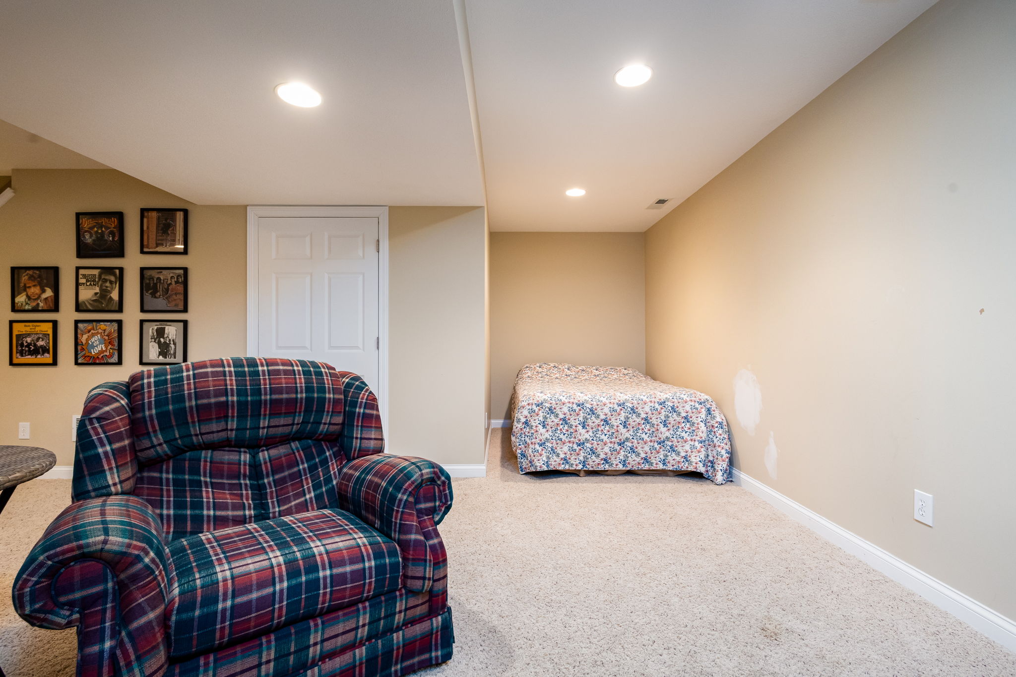 Basement with Extra Bed - Double